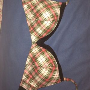 never worn Victoria's Secret bra.