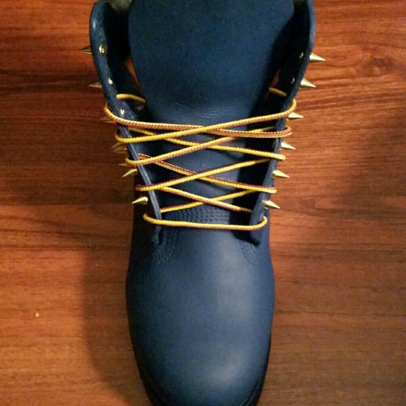WOMEN'S CUSTOM NAVY BLUE TIMS! - Picture 2 of 3