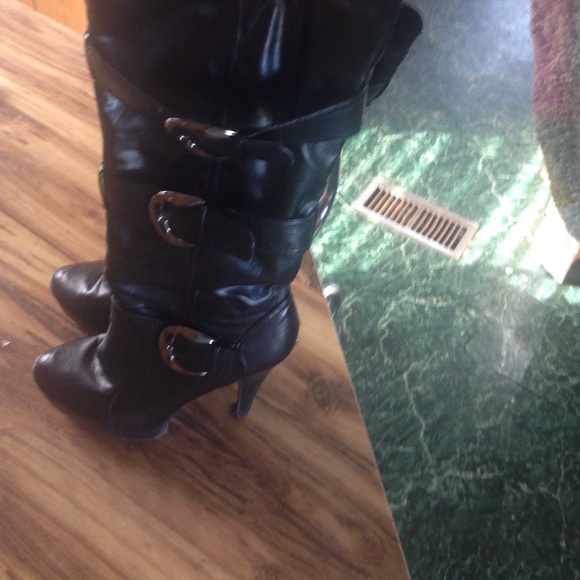 Zip up Knee boots🔥