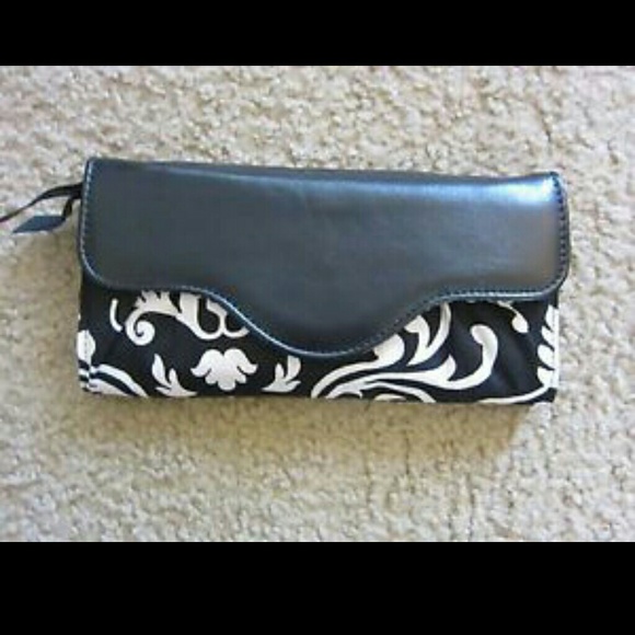 Thirty one wallet