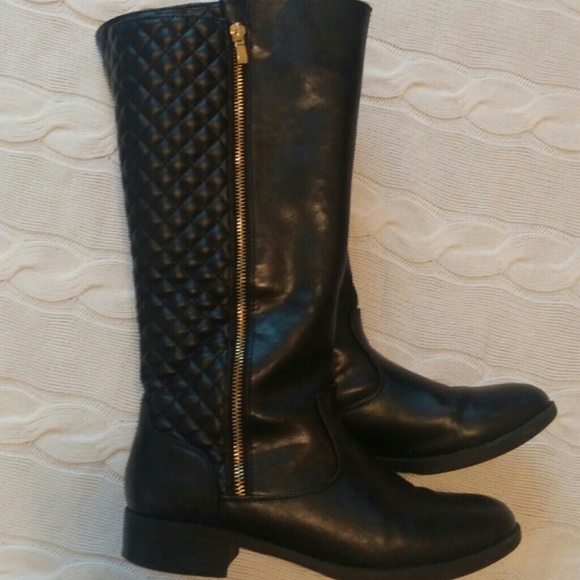 Quilted riding boots