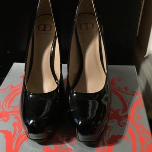 Cute everyday pumps