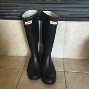 Matte tall Hunter boots
