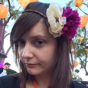 Meet Your Posher, Niki!