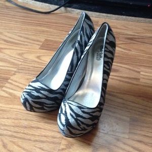 Zebra heels