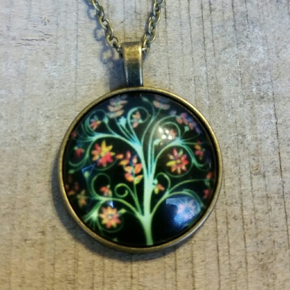 Cabochon necklace!  Bronze antique looking chain!