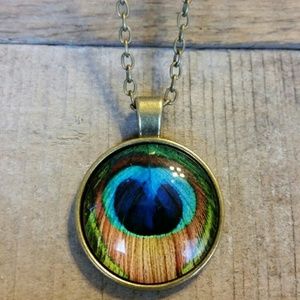 Peacock cabochon necklace!  Smoking hot!