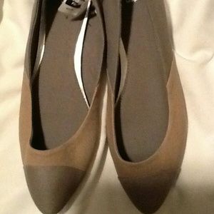 Super cute! GAP Fabric Flats