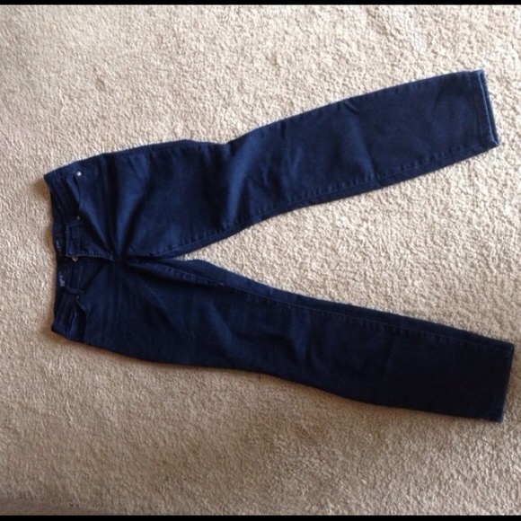 Skinny navy jeans