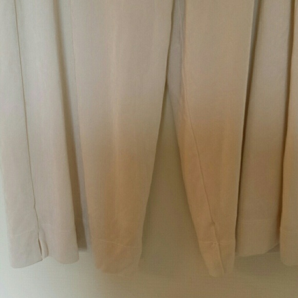 Capries - Picture 3 of 4