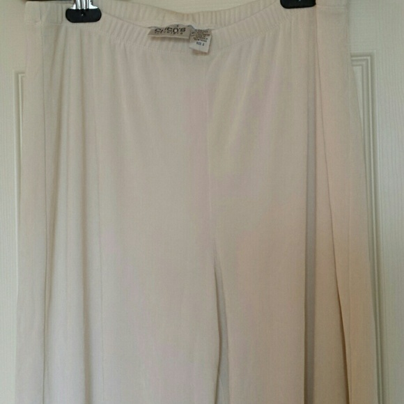 Capries - Picture 4 of 4