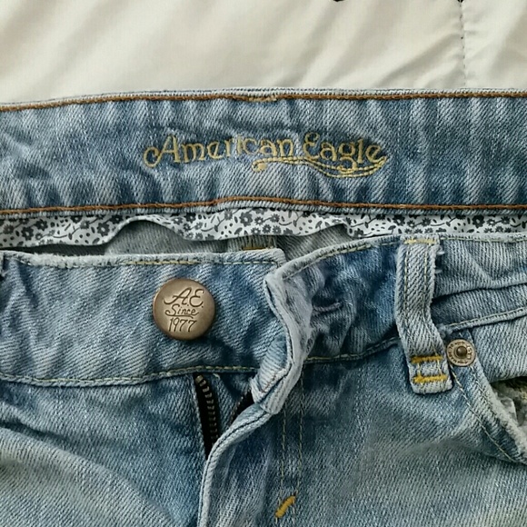 Shorts - Picture 2 of 4