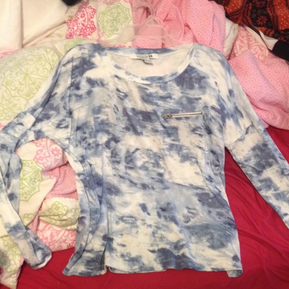 Blue and white tye die forever 21 long sleeve