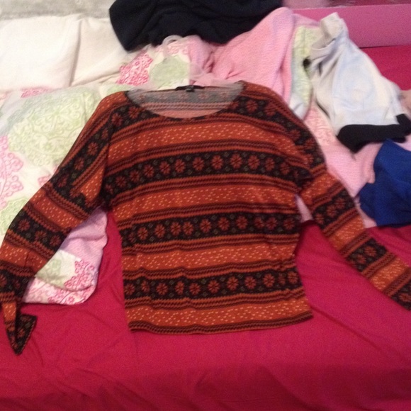 Orange and black design long sleeve nice top - Picture 1 of 1