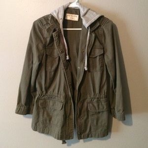 Army Green 3/4 sleeve Jacket