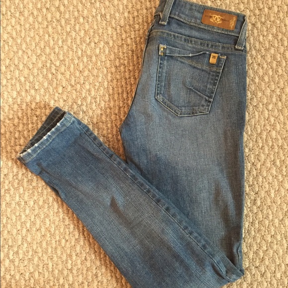 Faded jeans - Picture 3 of 4