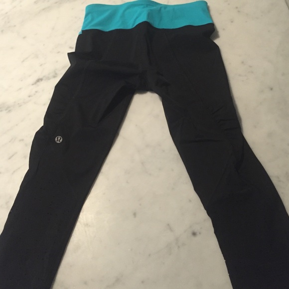 Lululemon water bound pants - Picture 2 of 4