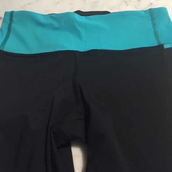Lululemon water bound pants - Picture 4 of 4