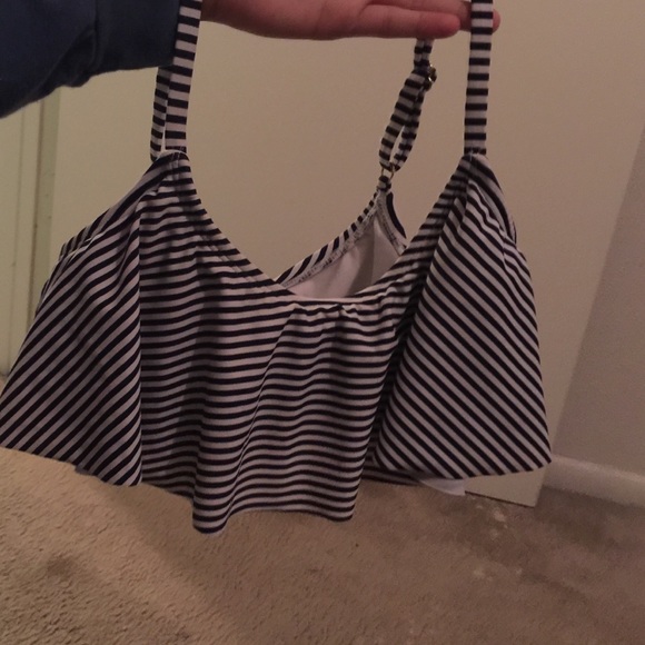 Bikini - Picture 3 of 4