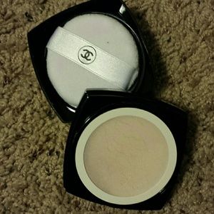 Chanel translucent face powder