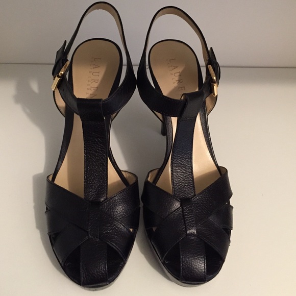 black strappy sandal Ralph Lauren heels - Picture 3 of 3