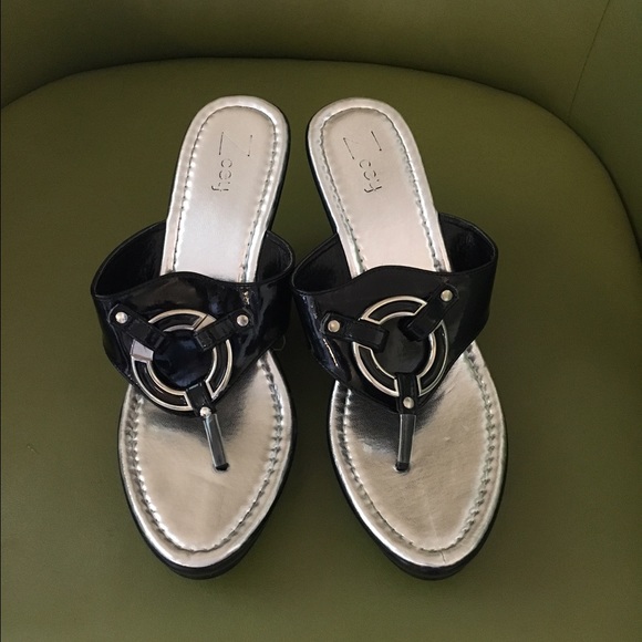 ⛔️SOLD⛔️Black wedge sandals