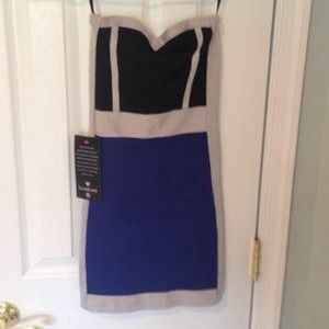 Make an offer . Bebe colorblock bodycon dress ❤️🎀