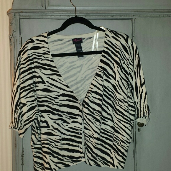 3/4 SLEEVE ZEBRA PRINT CROPPED SWEATER
