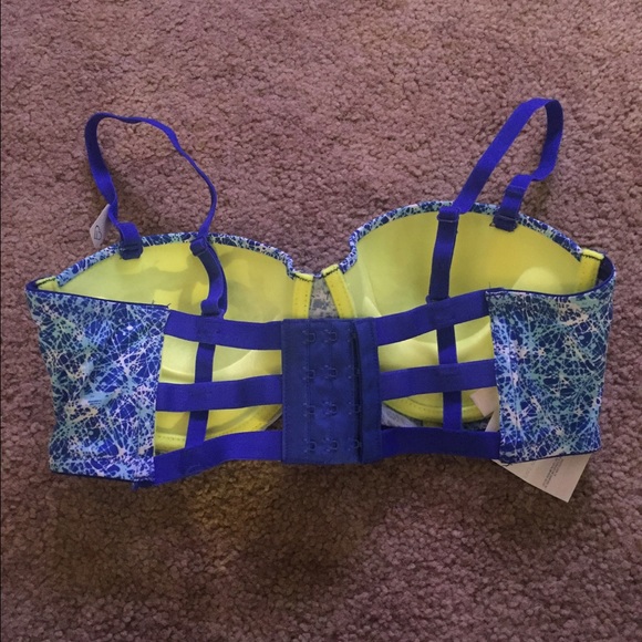 NWT 34B cage back AERO bra