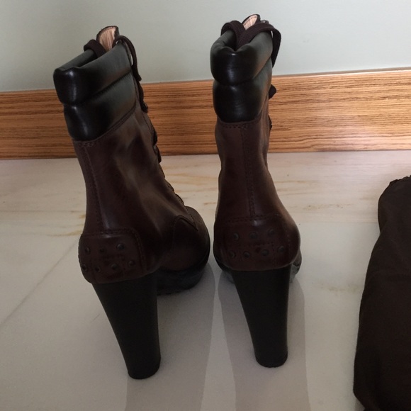 Tod's Brown ankle boots - Picture 3 of 3