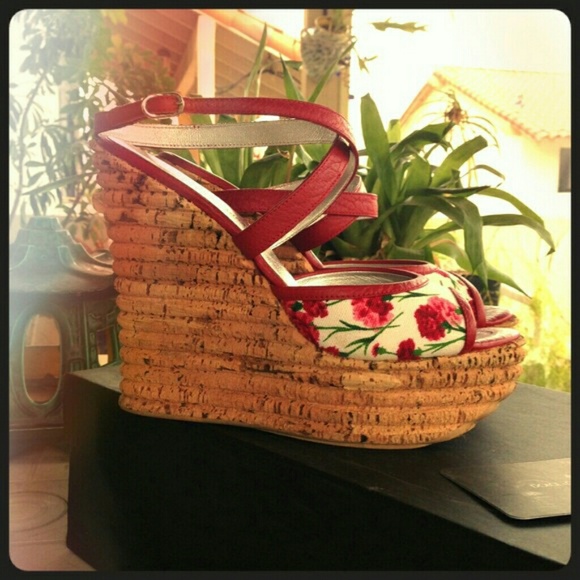 Gorgeous dolce&gabana platforms
