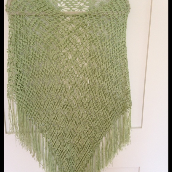 Boutique Poncho