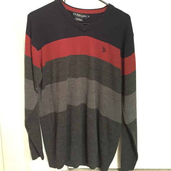 Sweater - Picture 1 of 2