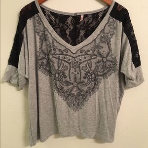 Gray shirt with black lace shoulders (M)