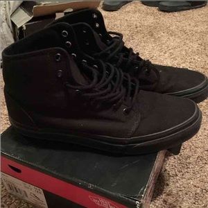 BLACK HI VANS MEN SIZE 10.5