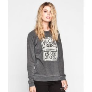 NWT volcom top!