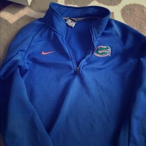 Nike gator top!