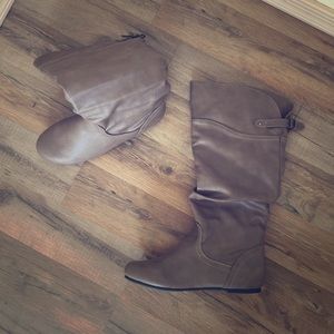 Light brown boots