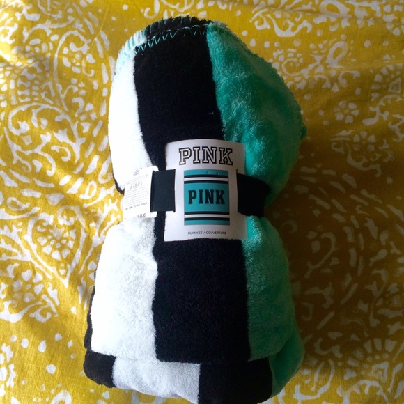 PINK Victoria's Secret Other - PINK teal and black blanket