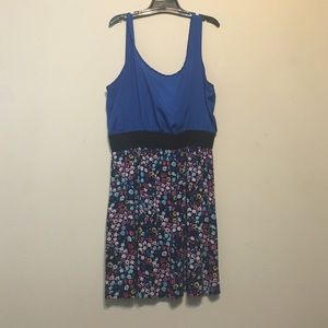 Blue flower print dress
