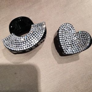 ✨✨Hair clips!! 2 black /rhinestones