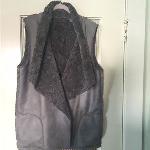 Faux shearling vest- gray!