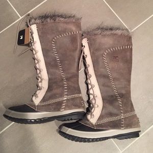 SOREL tall cate the great boots size 6