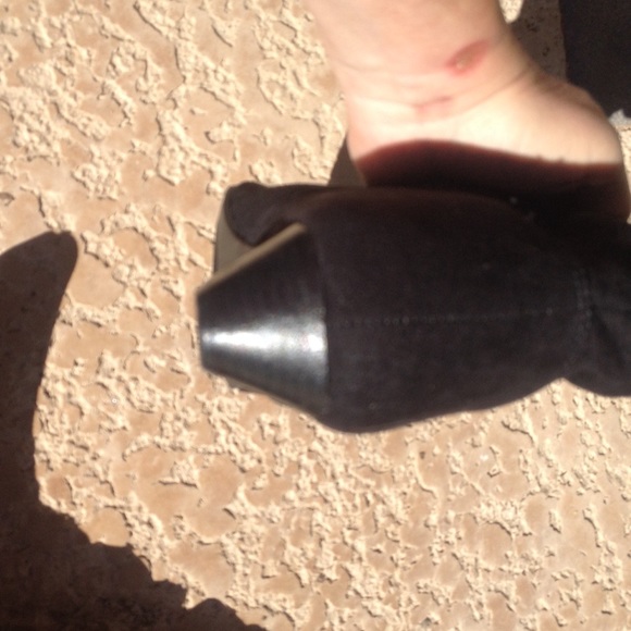 LAST CHANCE Arizona Jean company black suede boots - Picture 3 of 4