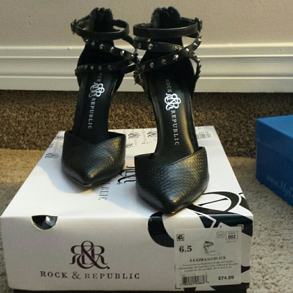 Beautiful heels, only worn once! - Picture 1 of 3