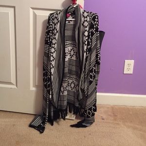 Cute Aztec print cardigan
