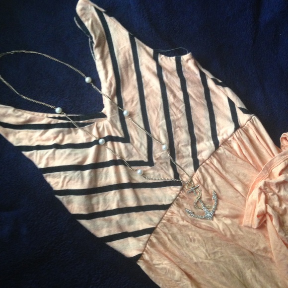 Maxi dress COMES WITH FREE GIFT
