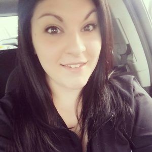 Meet your Posher, Felicia