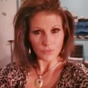 Meet your Posher, Alicia