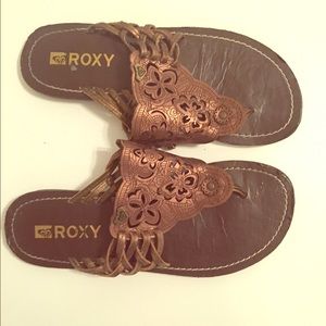 Roxy metallic sandals